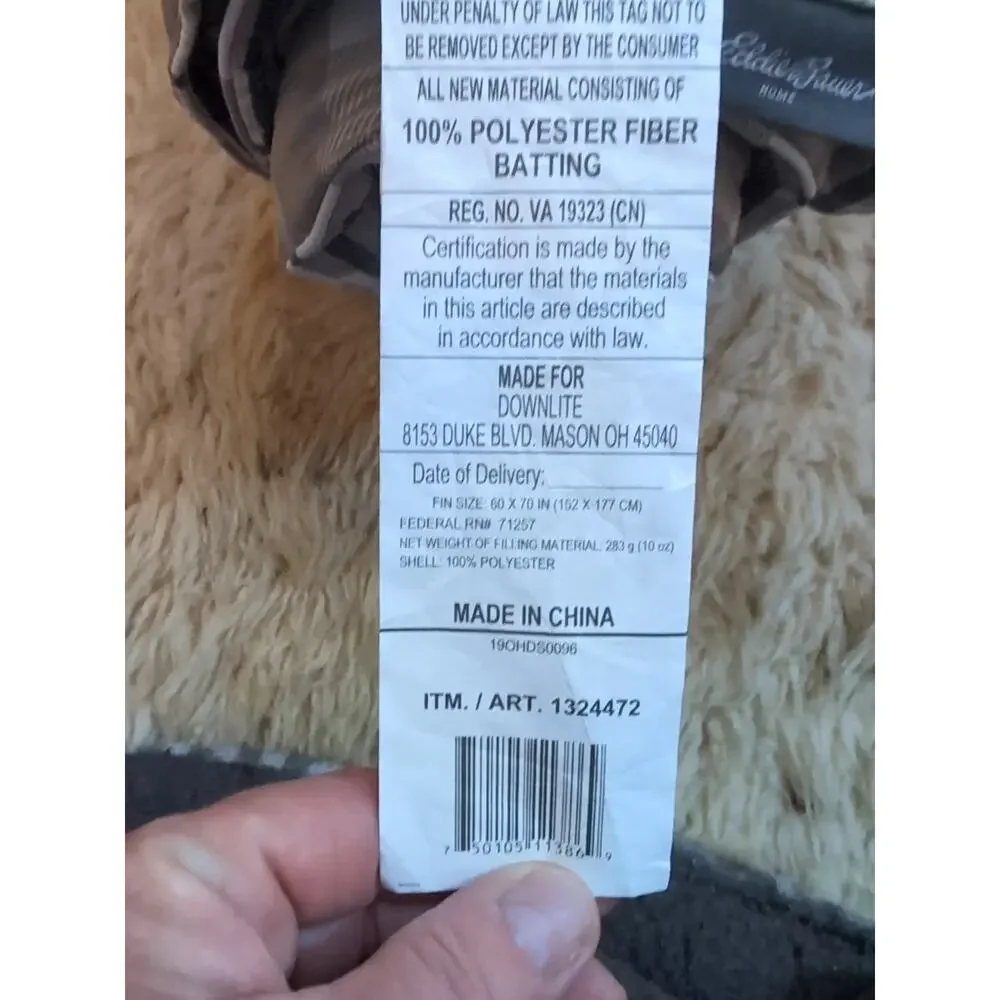 NEW Eddie Bauer Packable Throw 60 X 70 inches Gray Blue White Checked Pattern - Picture 8 of 9